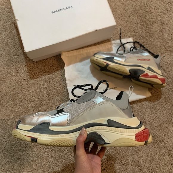 Authentic Triple S Balenciaga - Picture 4 of 5